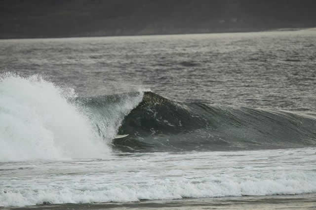Novo día de surf en Montalvo - Jorge Touriño